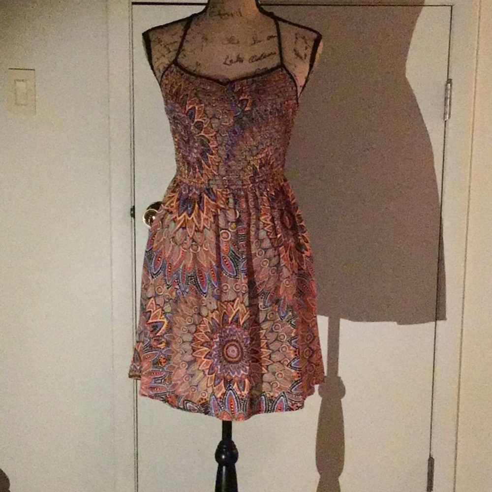 Mini summer dress with elastic.